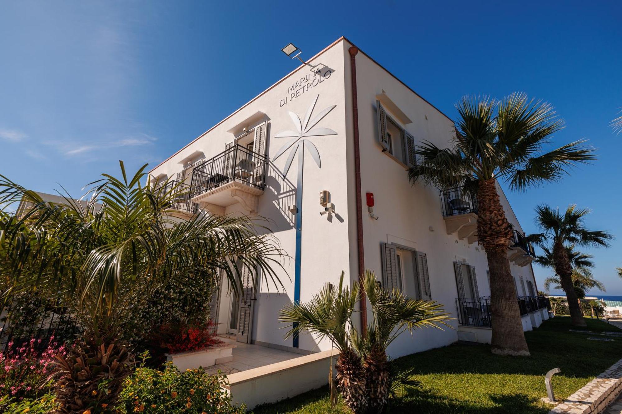 Marina Di Petrolo Hotel & Spa Castellammare del Golfo Exterior photo